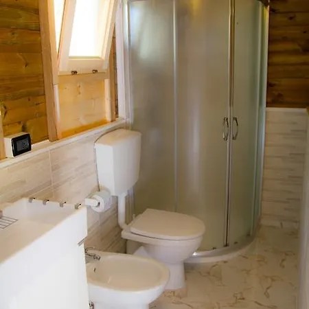 مكان تخييم Elbadoc Village