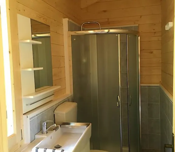 Elbadoc Village Camping *