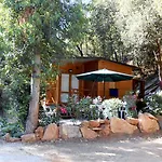 אתר קמפינג Elbadoc Village קאבו