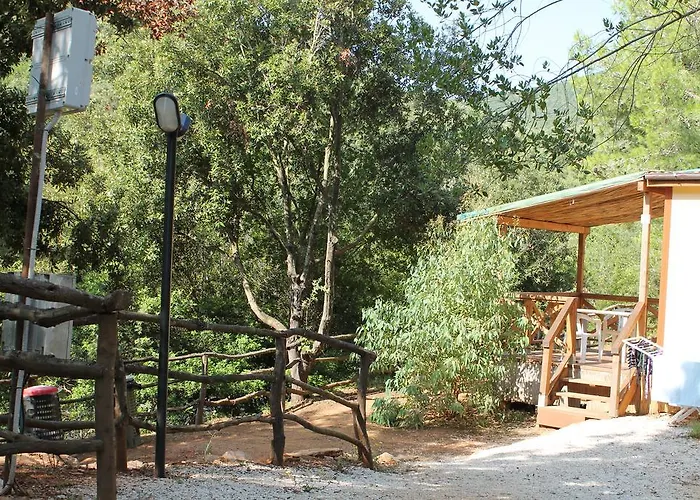 Elbadoc Village Camping Cavo