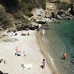Elbadoc Village Camping *